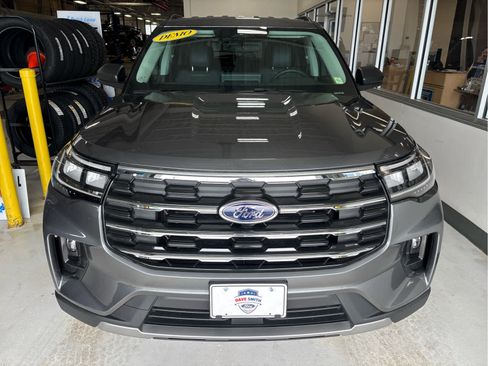 New 2026 Ford Explorer Active w/ Active Comfort Package AWD/4WD image 3