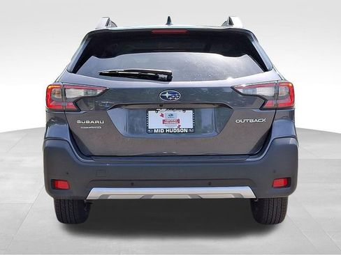 Used 2025 Subaru Outback Limited w/ Popular Package #2 AWD/4WD image 5