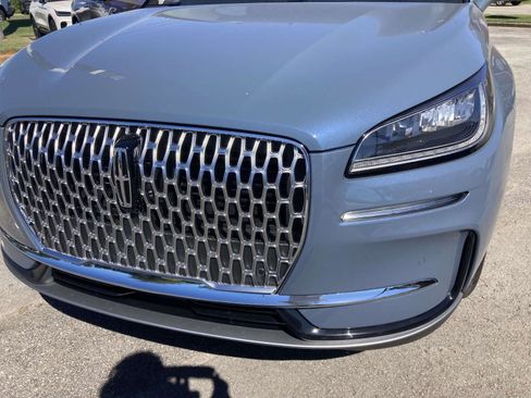 New 2026 Lincoln Corsair Premiere image 10