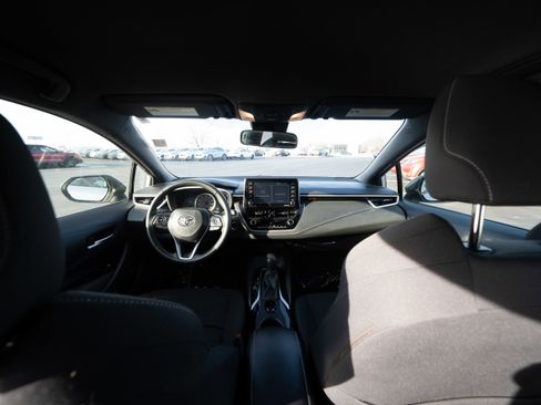 Used 2021 Toyota Corolla SE image 19