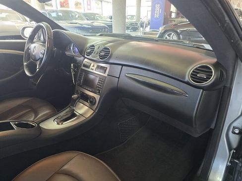 Used 2009 Mercedes-Benz CLK 350 Coupe image 12