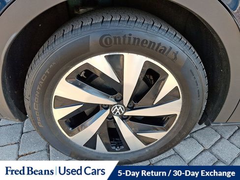 Certified 2023 Volkswagen ID.4 Pro image 8