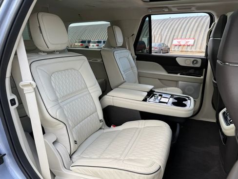 Used 2021 Lincoln Navigator Black Label w/ Special Edition Package image 29