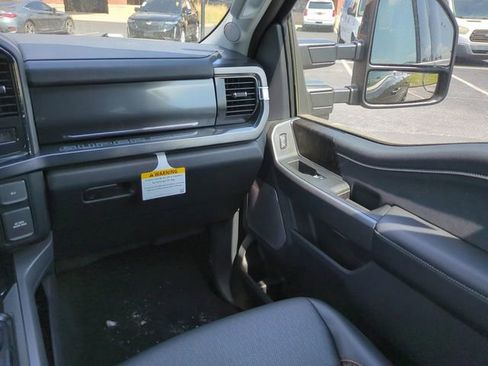 New 2026 Ford F250 Lariat w/ Black Appearance Package image 16