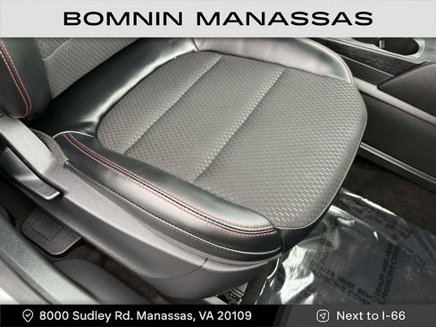 Used 2025 Ford Escape ST-Line image 18