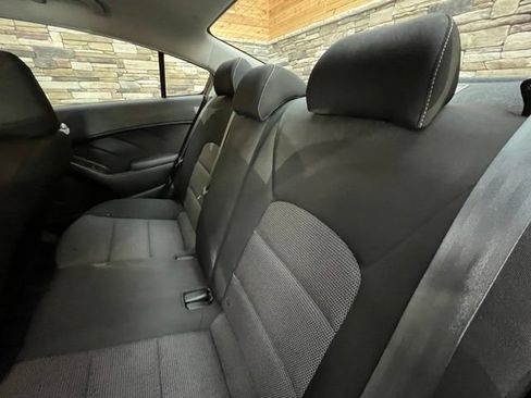 Used 2017 Kia Forte LX FWD image 29