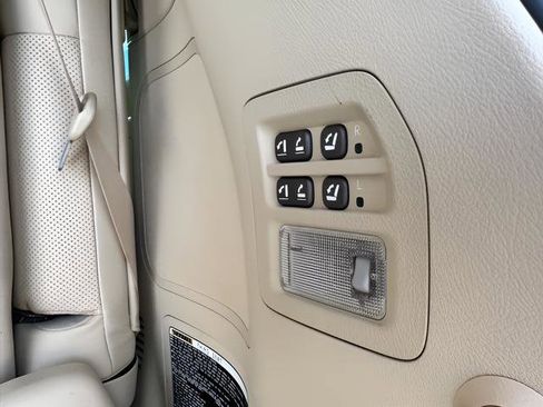 Used 2015 Lexus LX 570 4WD image 17