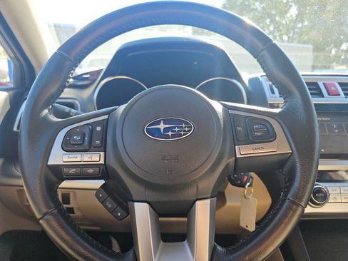 Used 2017 Subaru Outback 2.5i Premium image 15