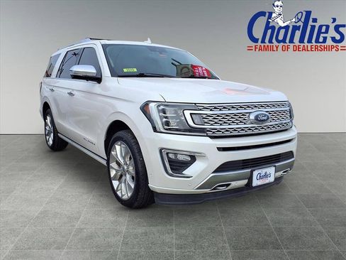 Used 2019 Ford Expedition Platinum image 3