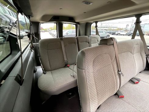 Used 2025 Chevrolet Express 3500 LT w/ LT Preferred Equipment Group RWD image 16