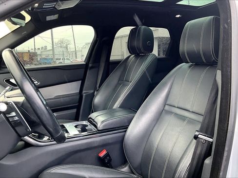 Used 2021 Land Rover Range Rover Velar R-Dynamic S image 7