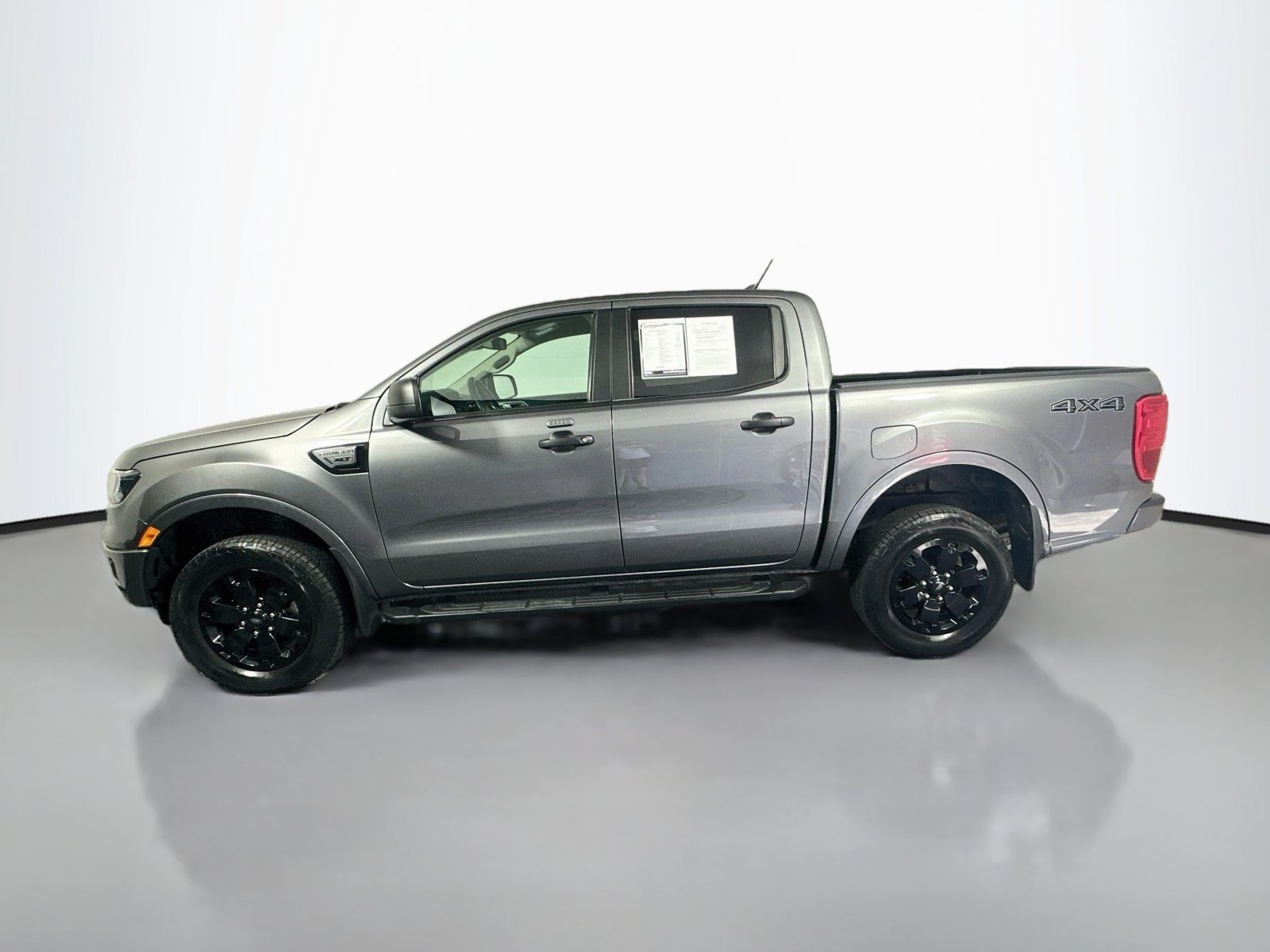 Used 2022 Ford Ranger XLT w/ Equipment Group 301A Mid AWD/4WD image 4