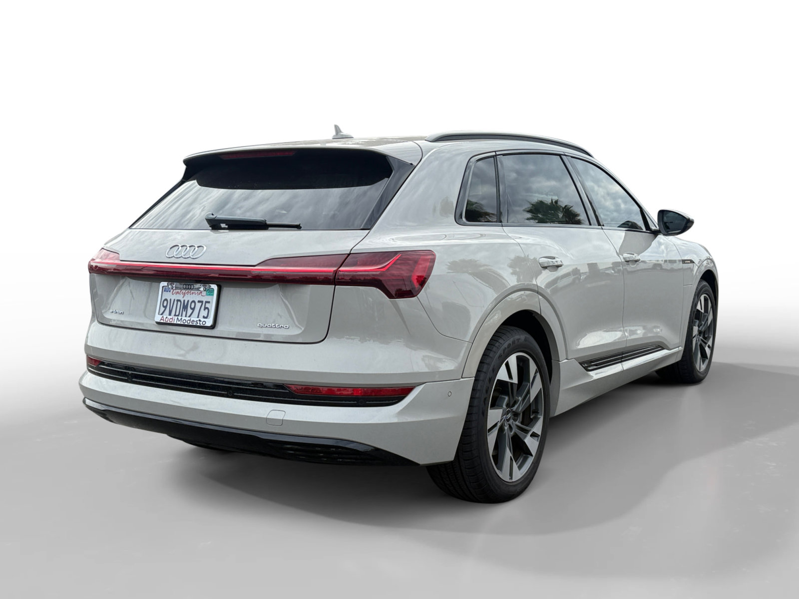 Used 2021 Audi e-tron Premium w/ Convenience Plus Package AWD/4WD image 5