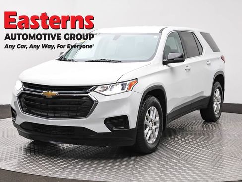 Used 2021 Chevrolet Traverse LS w/ LPO, Floor Liner Package AWD/4WD image 1