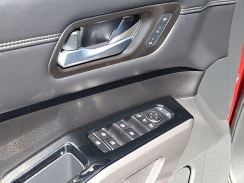 Used 2023 Nissan Pathfinder Platinum w/ Lighting Package (N93) FWD image 18