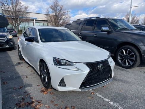 Used 2017 Lexus IS 300 AWD image 2