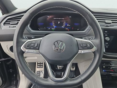 Used 2023 Volkswagen Tiguan SE R-Line AWD/4WD image 28