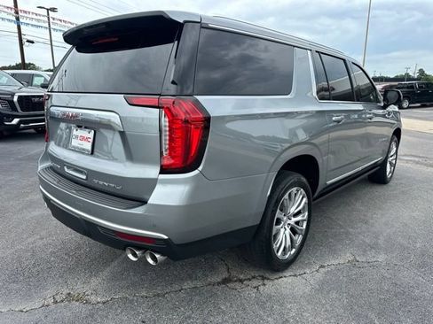 Used 2023 GMC Yukon XL Denali RWD image 5