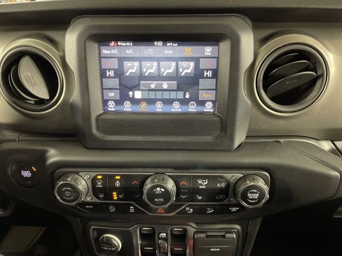 Used 2021 Jeep Wrangler Unlimited Willys image 24