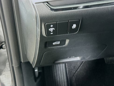 Used 2025 Kia K5 LXS image 17