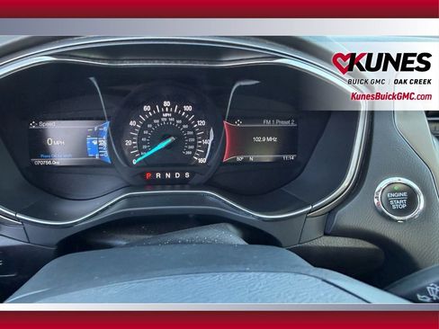 Used 2017 Ford Fusion SE w/ Equipment Group 201A image 17