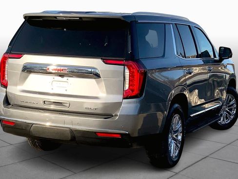 Used 2022 GMC Yukon SLT w/ SLT Premium Package image 12