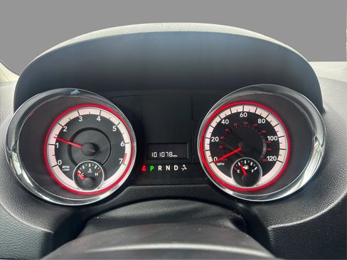 Used 2012 Dodge Grand Caravan SXT w/ UConnect Hands-Free Group FWD image 19