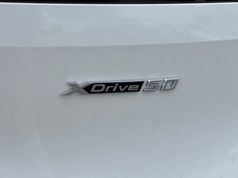 Used 2024 BMW iX xDrive50 w/ Sport Package AWD/4WD image 29