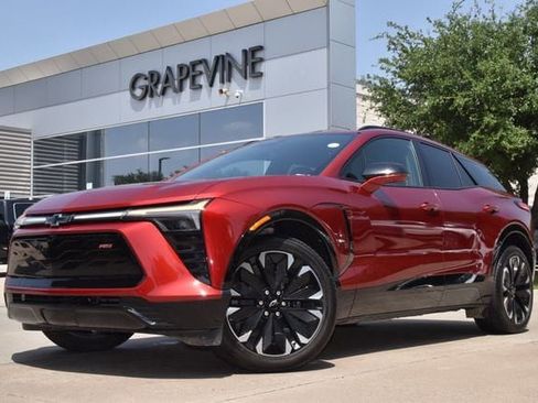Used 2024 Chevrolet Blazer EV RS AWD/4WD image 2