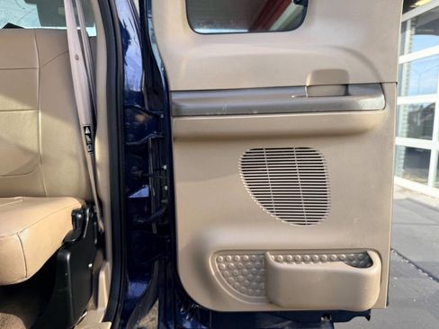 Used 2003 Ford F250 Lariat image 26