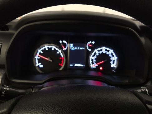 Used 2024 Toyota 4Runner TRD Off-Road image 17