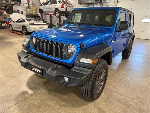Certified 2025 Jeep Wrangler Unlimited Sport AWD/4WD image 41