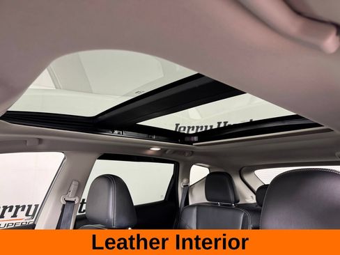 Used 2021 Nissan Murano SL w/ SL Moonroof Package FWD image 3