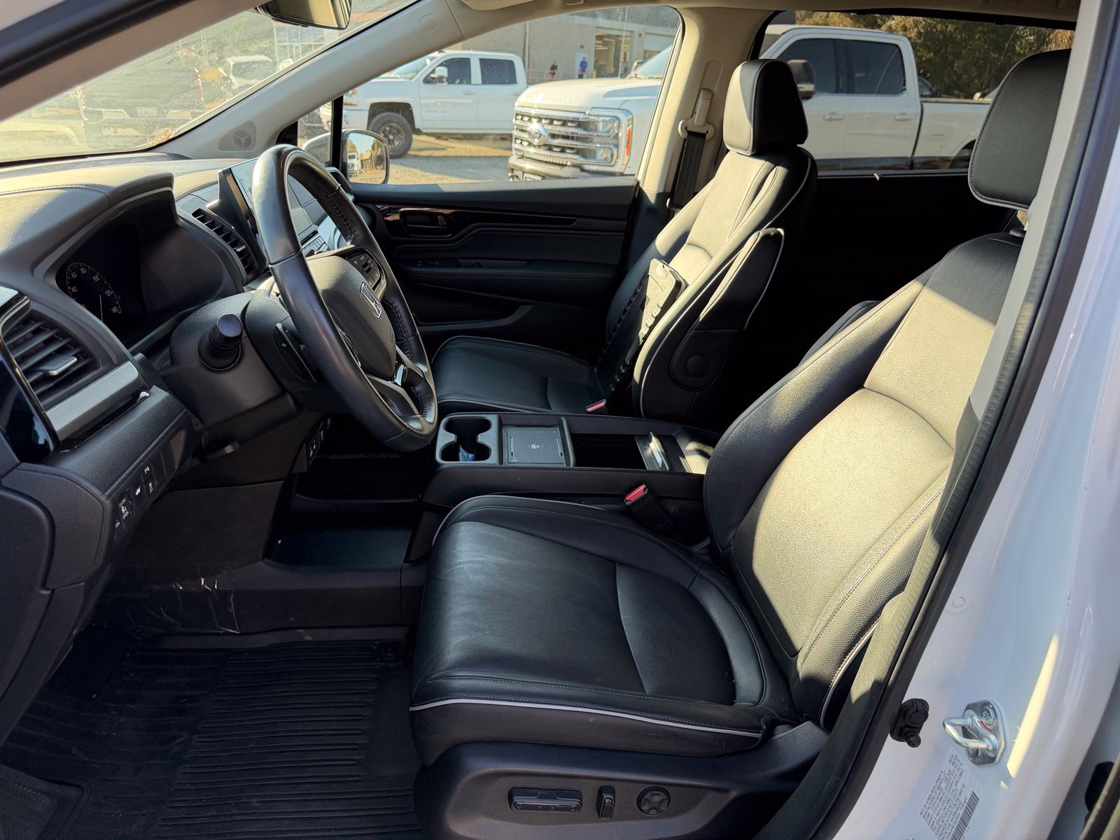Used 2025 Honda Odyssey Touring image 10