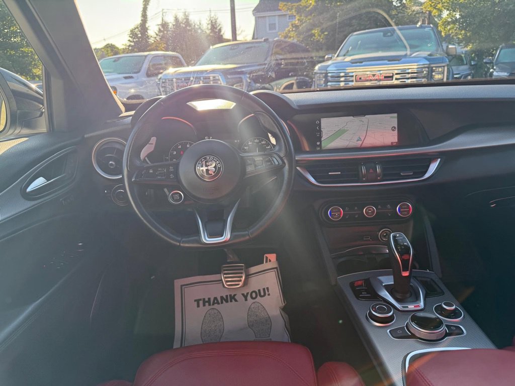 Used 2023 Alfa Romeo Stelvio Veloce AWD/4WD image 24