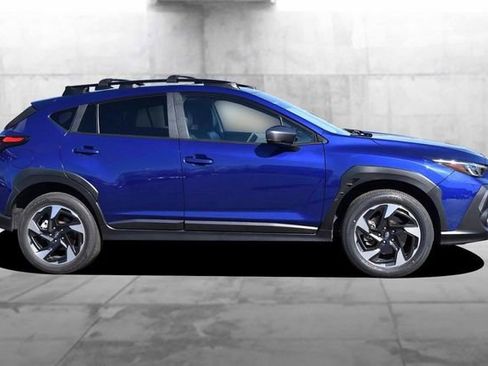 Used 2024 Subaru Crosstrek 2.5i Limited w/ Crosstrek Mirror Package image 5
