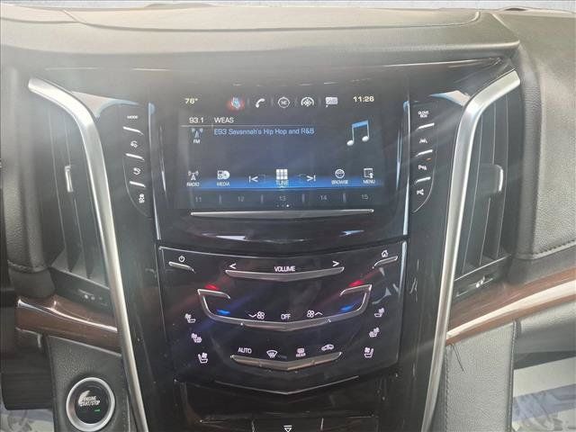 Used 2020 Cadillac Escalade ESV Premium Luxury AWD/4WD image 18