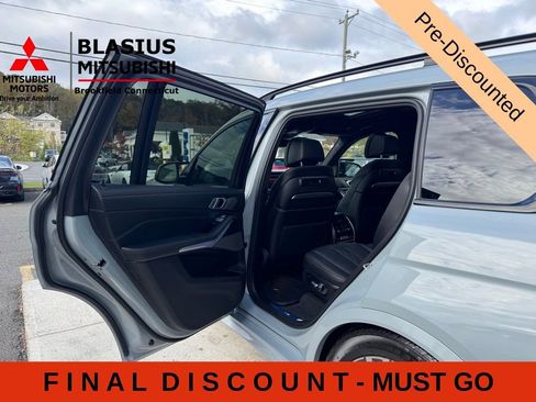 Used 2025 BMW X7 M60i w/ Climate Comfort Package AWD/4WD image 14