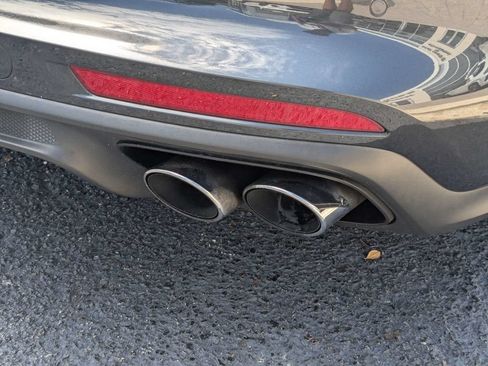 Used 2022 Porsche Panamera RWD image 15