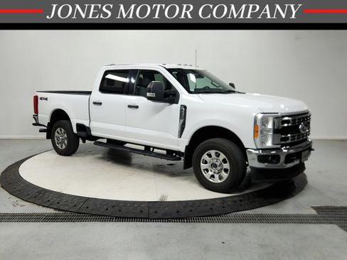 Used 2023 Ford F250 XLT AWD/4WD image 1