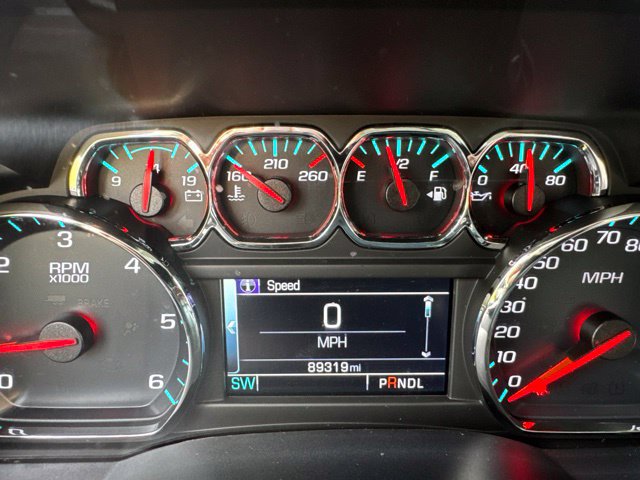 Used 2018 Chevrolet Silverado 1500 LT w/ All Star Edition RWD image 19