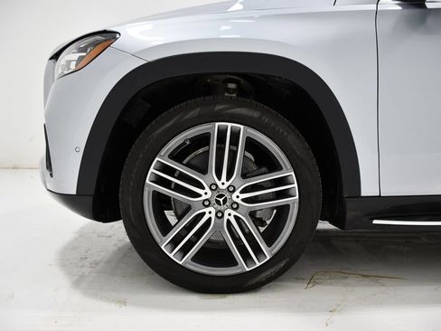 Used 2024 Mercedes-Benz GLS 450 4MATIC w/ Exclusive Trim Package image 7