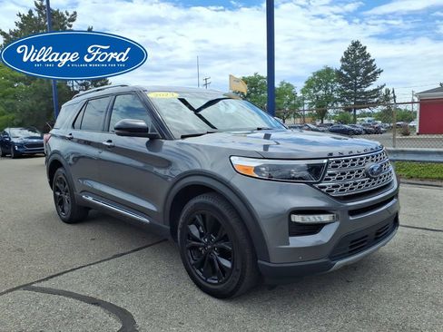 Used 2023 Ford Explorer Limited w/ Limited Technology Package AWD/4WD image 4