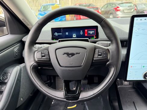 Used 2025 Ford Mustang Mach-E Premium AWD/4WD image 21