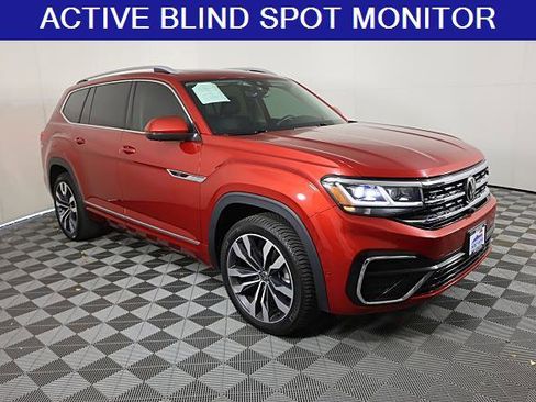 Used 2021 Volkswagen Atlas SEL Premium image 2