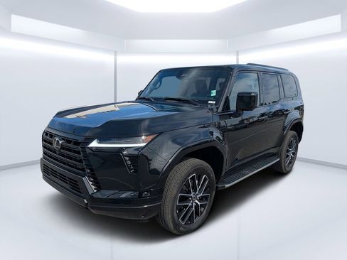 Used 2025 Lexus GX 550 w/ Accessory Package (Z1) image 7