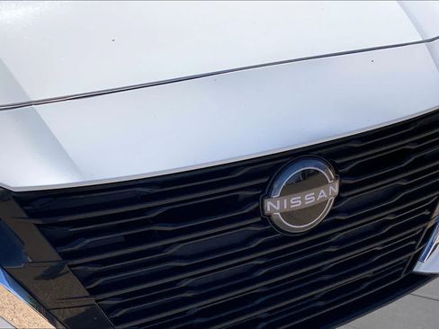Used 2025 Nissan Altima 2.5 SV FWD image 29
