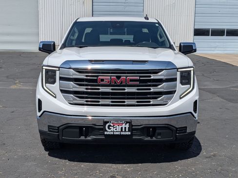 Used 2023 GMC Sierra 1500 SLE AWD/4WD image 9