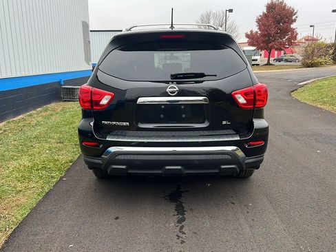 Used 2018 Nissan Pathfinder SL w/ Cargo Package image 6