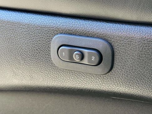 Used 2018 Jeep Grand Cherokee Limited image 15